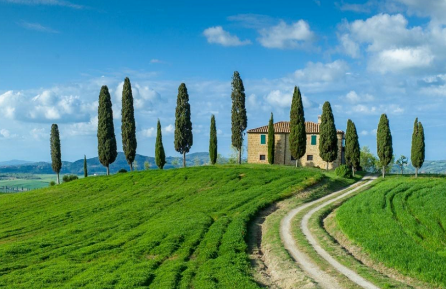 Win10电脑桌面壁纸怎么设置?Win10设置电脑桌面壁纸的方法