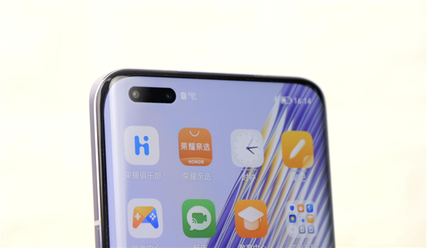 满电打王者10小时?荣耀Magic5首发体验:这电量太恐怖了