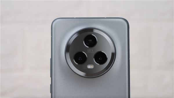 满电打王者10小时?荣耀Magic5首发体验:这电量太恐怖了