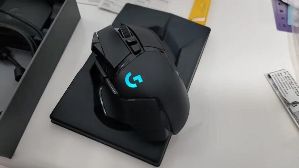 罗技g502se和hero什么区别？罗技g502se和hero区别详细说明