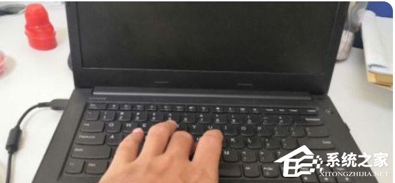 联想笔记本开不了机/黑屏无显示-【四招解决】